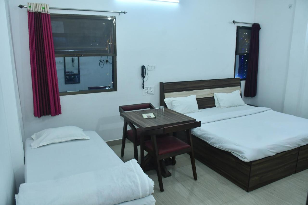 Hotel Awadh Palace Sahjanwa Εξωτερικό φωτογραφία
