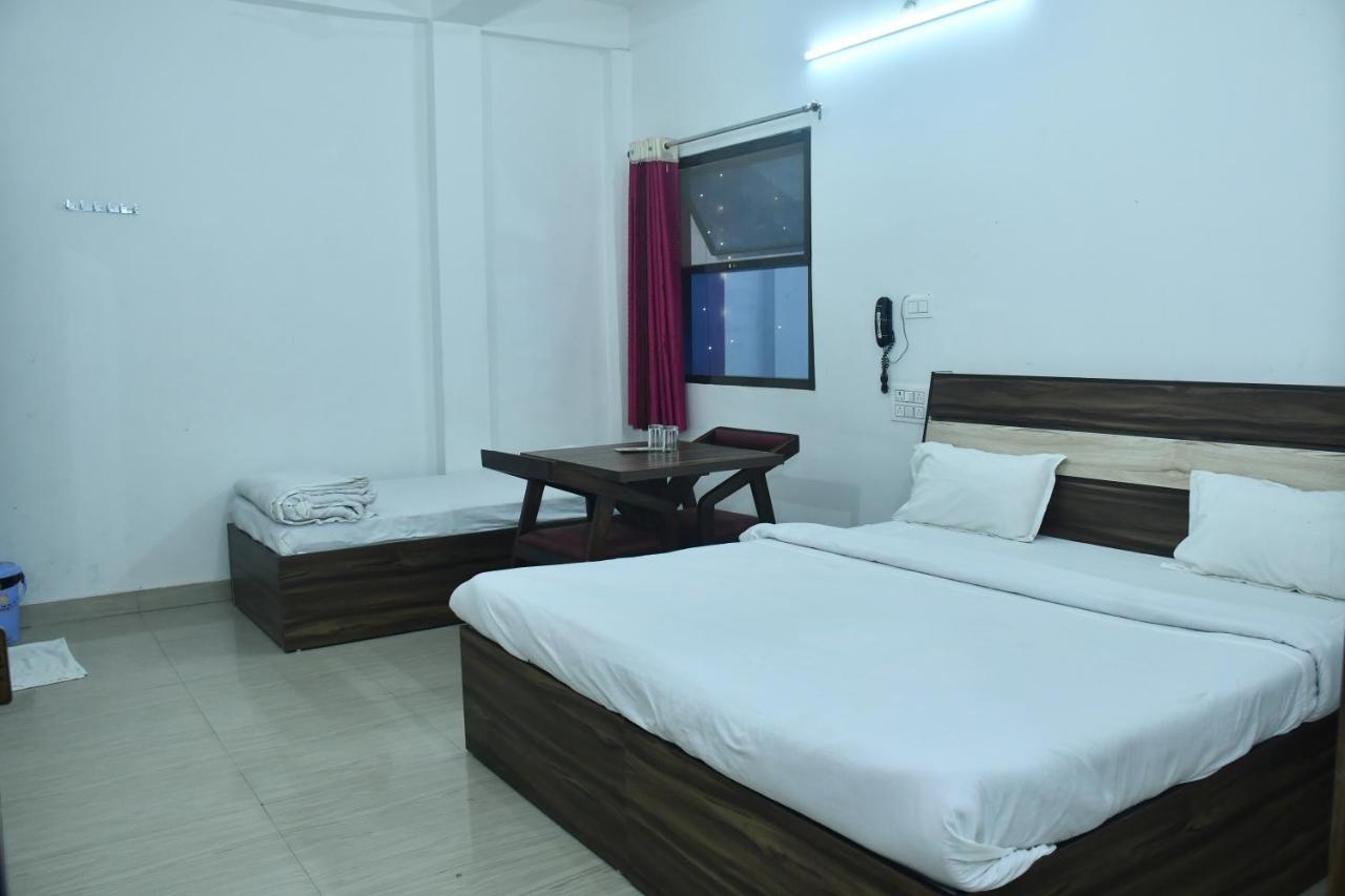 Hotel Awadh Palace Sahjanwa Εξωτερικό φωτογραφία