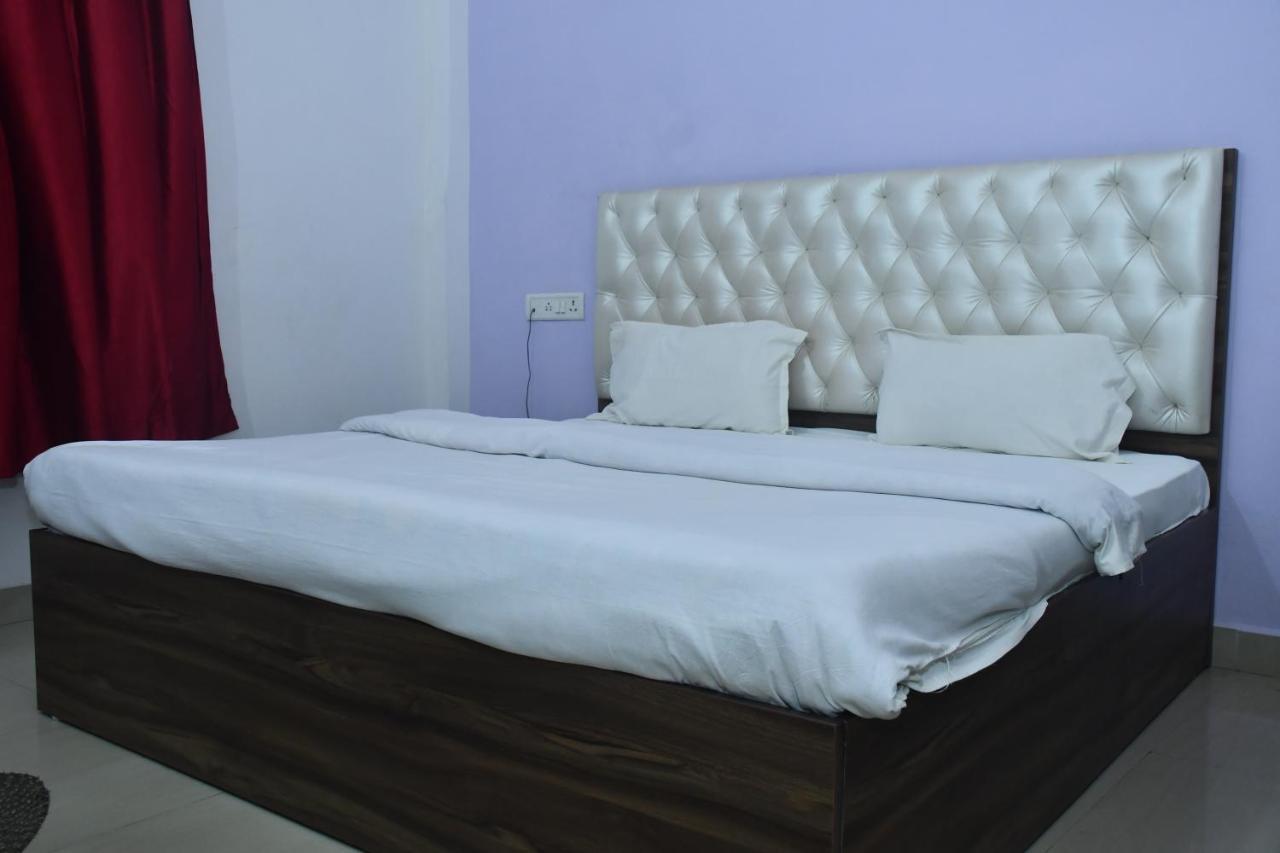 Hotel Awadh Palace Sahjanwa Εξωτερικό φωτογραφία